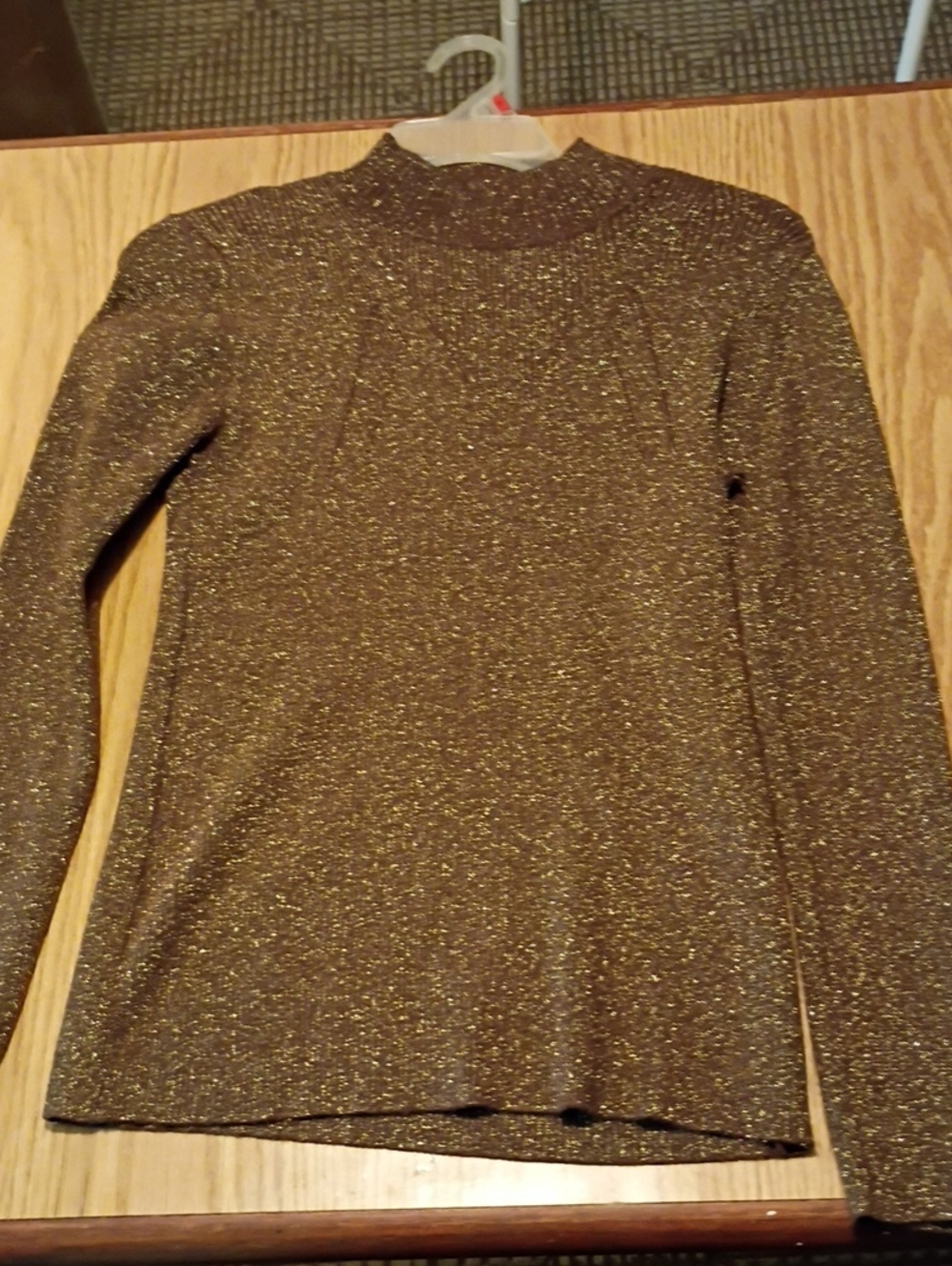 Alfani Gold Metallic Mock Neck Long-Sleeve Top NWOT ( NEW)
